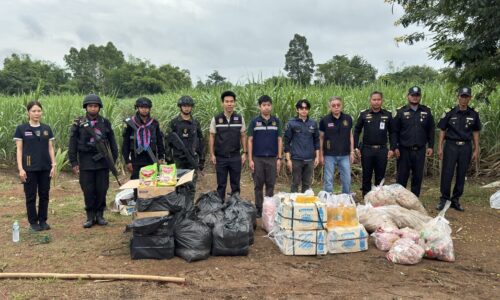 สระแก้ว – ยึดเพียบ สินค้าบริโภค เกือบ 1 ตัน ซุกป่าอ้อย ชายแดนอรัญประเทศ​ จ.สระแก้ว