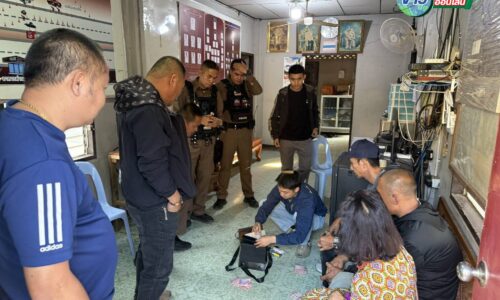 เชียงราย – แก๊งธนบัตรปลอมระบาด ใช้แบงก์ปลอมซื้อสินค้า ตร.สกัดจับได้ทันควัน หลังเหยื่อทยอยแจ้งความหลายราย