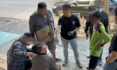 จนมุมหน้าโรงเรียน! ตร.เมืองเชียงราย จับหนุ่มใหญ่ลักทรัพย์โทรศัพท์ในโรงพยาบาล