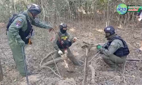 “ศรีสะเกษ” ชาวบ้านผวา! พบกระสุนปืน-BM-21 เขมรยิงตกชุมชนฝั่งไทยเกลื่อน จนท. EOD เร่งเก็บกู้ทำลายเพื่อความปลอดภัย ปชช.