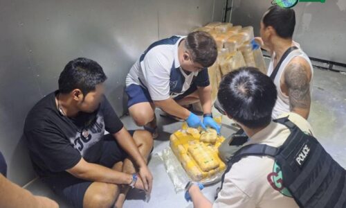 สกัดด่วน! ตร.เชียงราย รวบหนุ่มใต้ขับ 6 ล้อซุกยาบ้า 2 ล้านเม็ด คาด่านท่าก๊อ