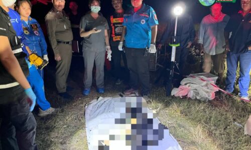 แม่จันสลด! พบร่างชายสูงวัยถูกไฟคลอกดับสลด เจ้าหน้าที่รุดตรวจสอบที่เกิดเหตุทันที