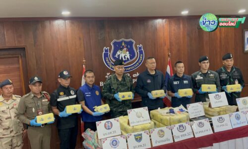 เชียงราย – “ยิ่งขยายยิ่งเจอ! ตชด.แม่จัน วางแผนเฉียบ รวบหนุ่มเชียงของขนยาบ้าล้นรถ”